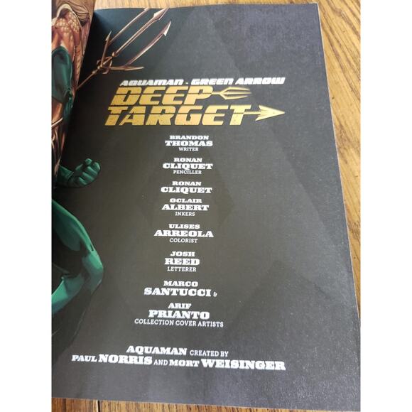 Aquaman/Green Arrow - Deep Target by Brandon Thomas: Used TPB - Picture 4 of 6